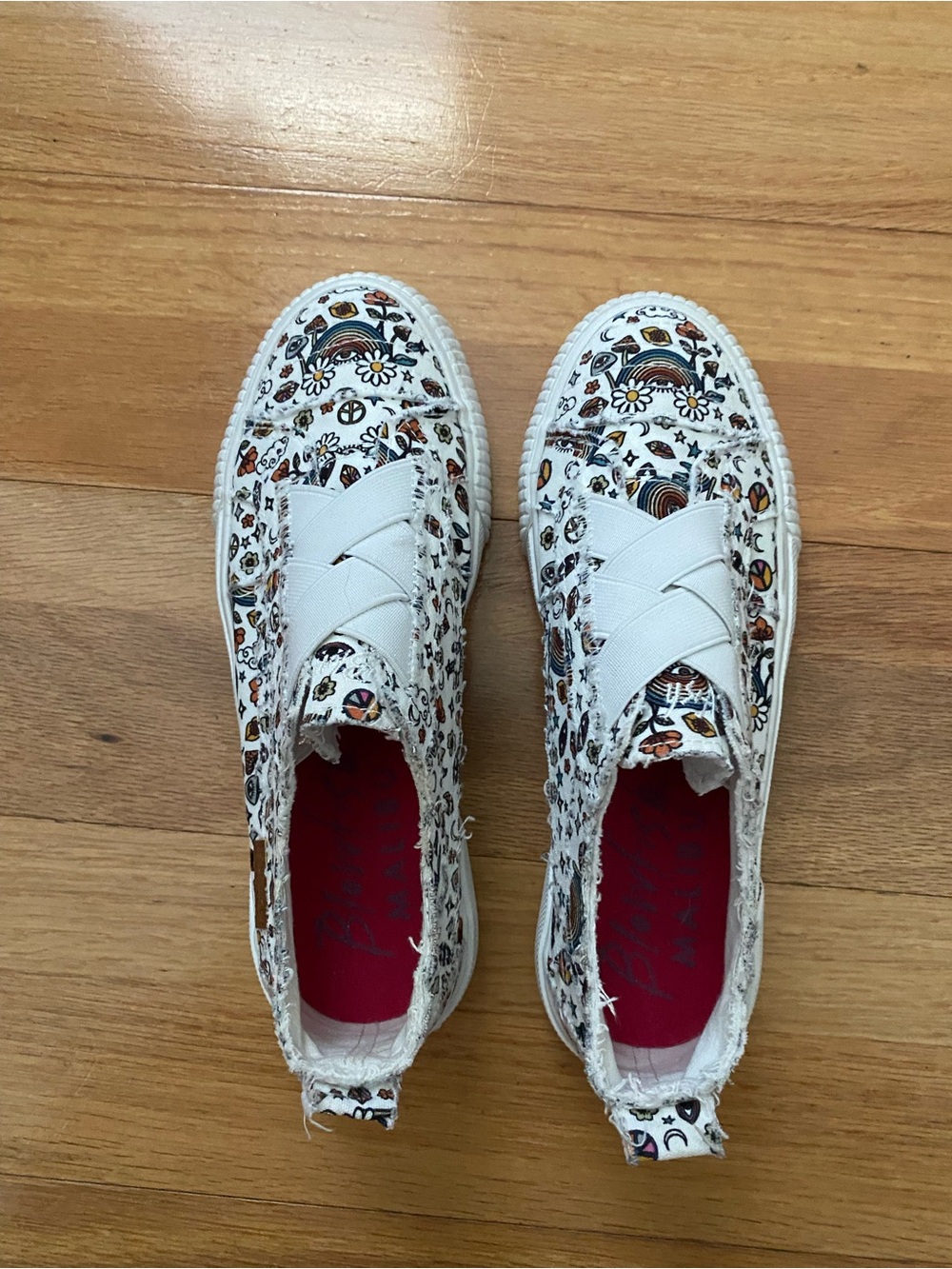 NWOT Blowfish Malibu Women’s Slip-On Sneakers – Peace & Floral Print
